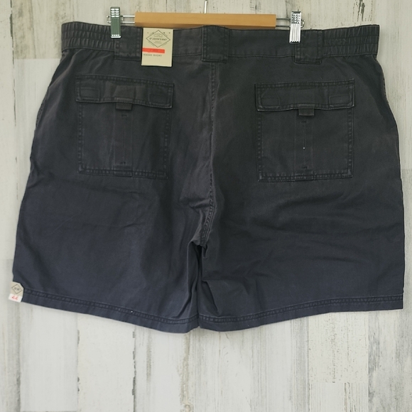 St John's Bay Dark Charcoal Cargo Hiking Shorts with Pockets Size 44 NEW - Picture 4 of 9